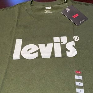 Levi’s T-shirt size small